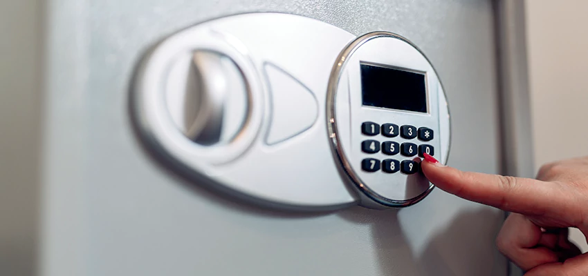 Jewelry Safe Cracking in Indio, California