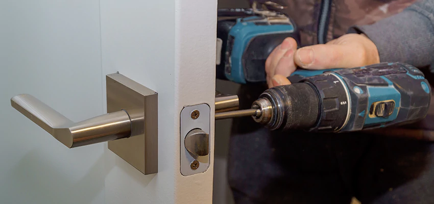 Broken Door Handle Lock Repair in Indio, California